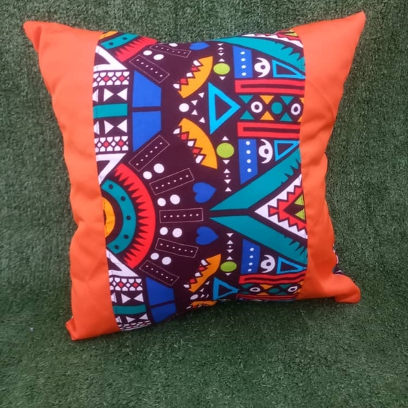 African Print Pillow Cover with Zipper - Picture 3 of 15